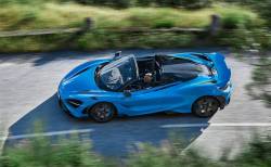MCLAREN 765 LT SPIDER