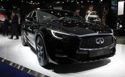 INFINITI Q30