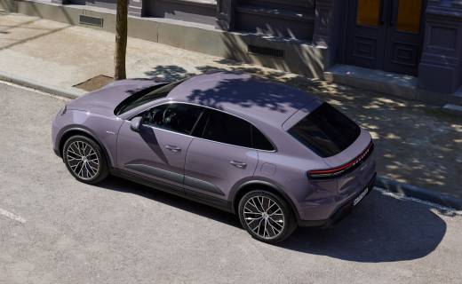 6 Porsche Macan Electric