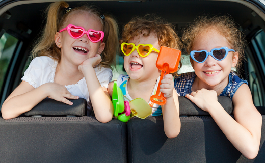 Enfants en voiture